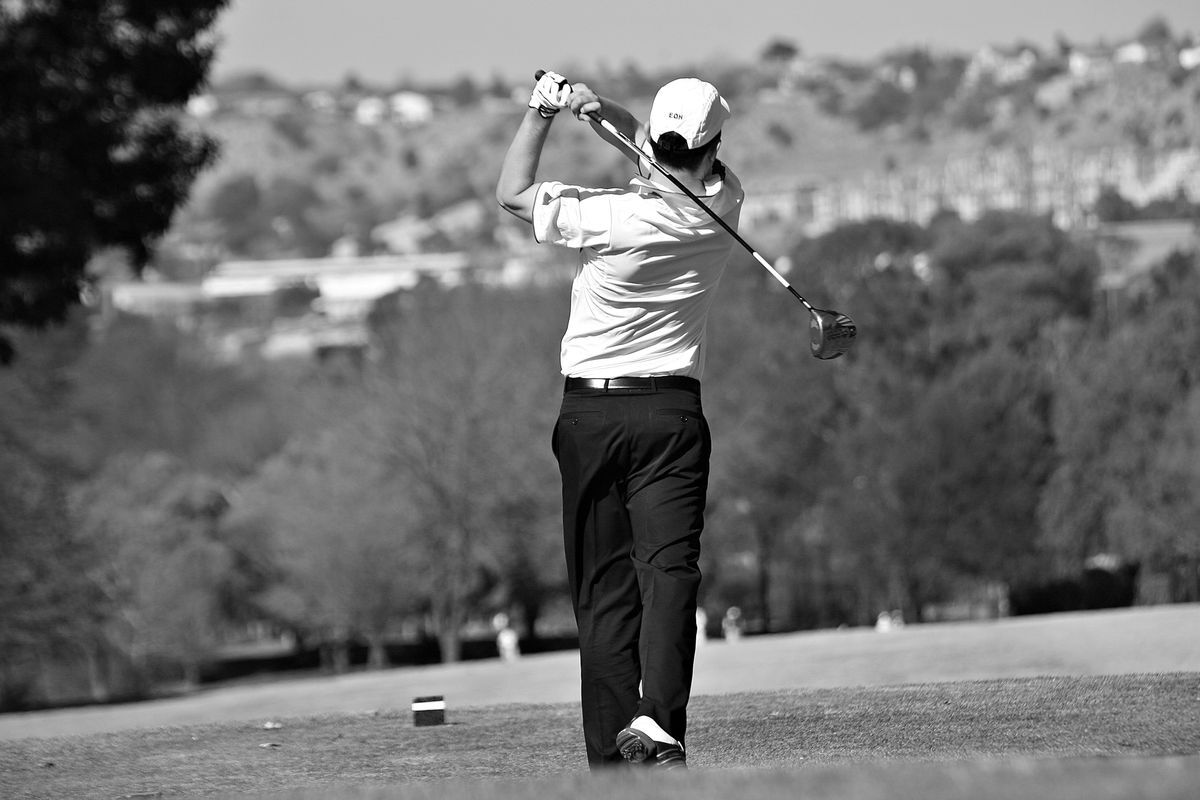 Golf Season and Your Lower Back: Swing Without the Strain Golf Season and Your Lower Back: Swing Without the Strain
