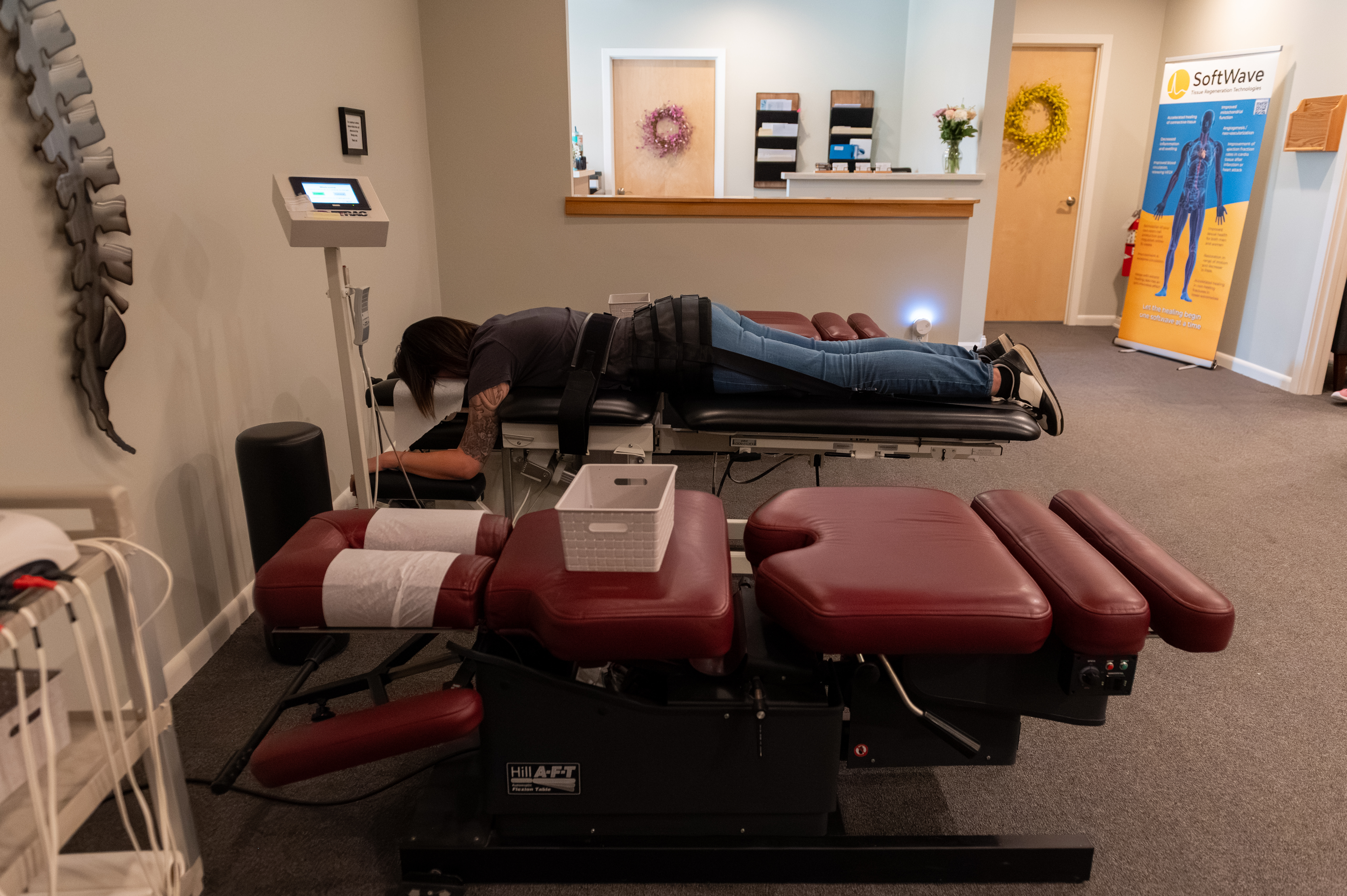 Patient positioned on 3D ActiveTrac decompression table