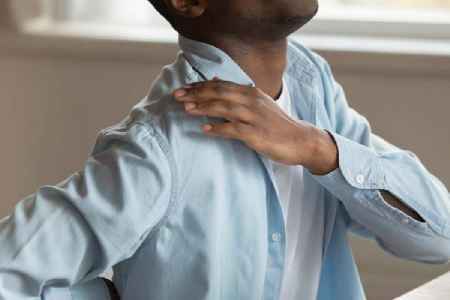 Chiropractic Care for Shoulder Pain in Warwick